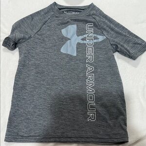 6 pieces of little boys size 5/6 Under Armour, Nike, & new balance